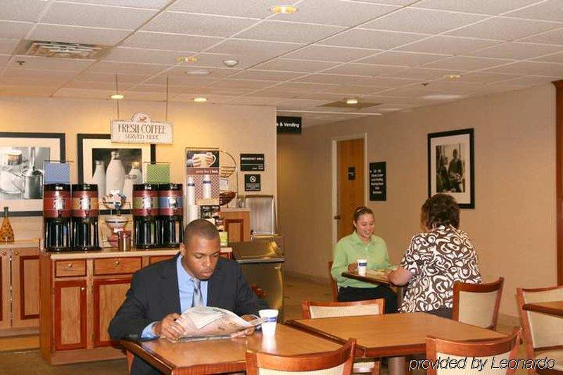 Baymont By Wyndham Southfield/Detroit Hotel Restoran gambar